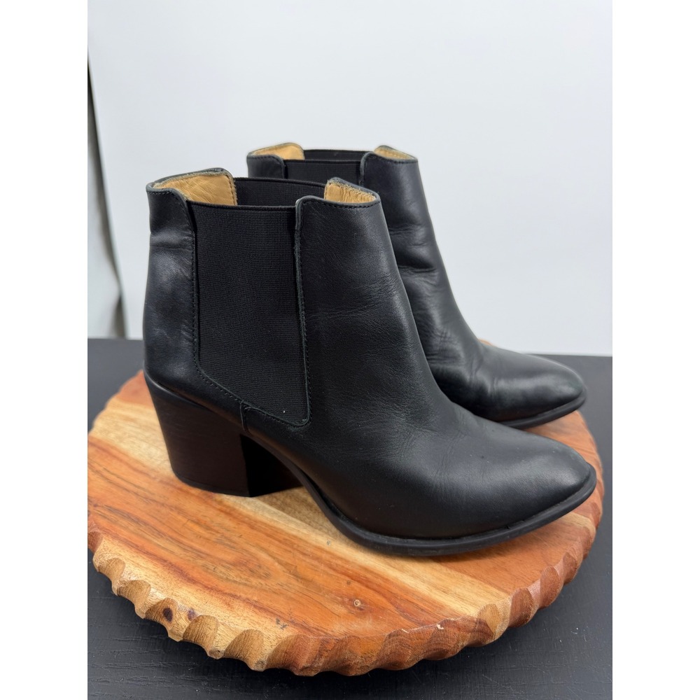 Nisolo heeled Chelsea commuter Bootie Ankle Boots 8.5 Black Leather Pointed Toe